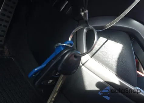 2013 Hyundai Veloster z USA, uszkodzony, nr VIN KMHTC6AD9DU142091